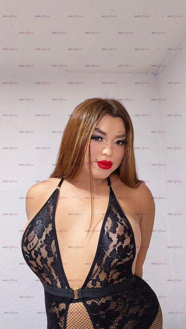 FOTOS DE LISTA PARA RESIVIRTE BIEN PUTITA Y CON GANAS DE SER PREÑADA HOLA