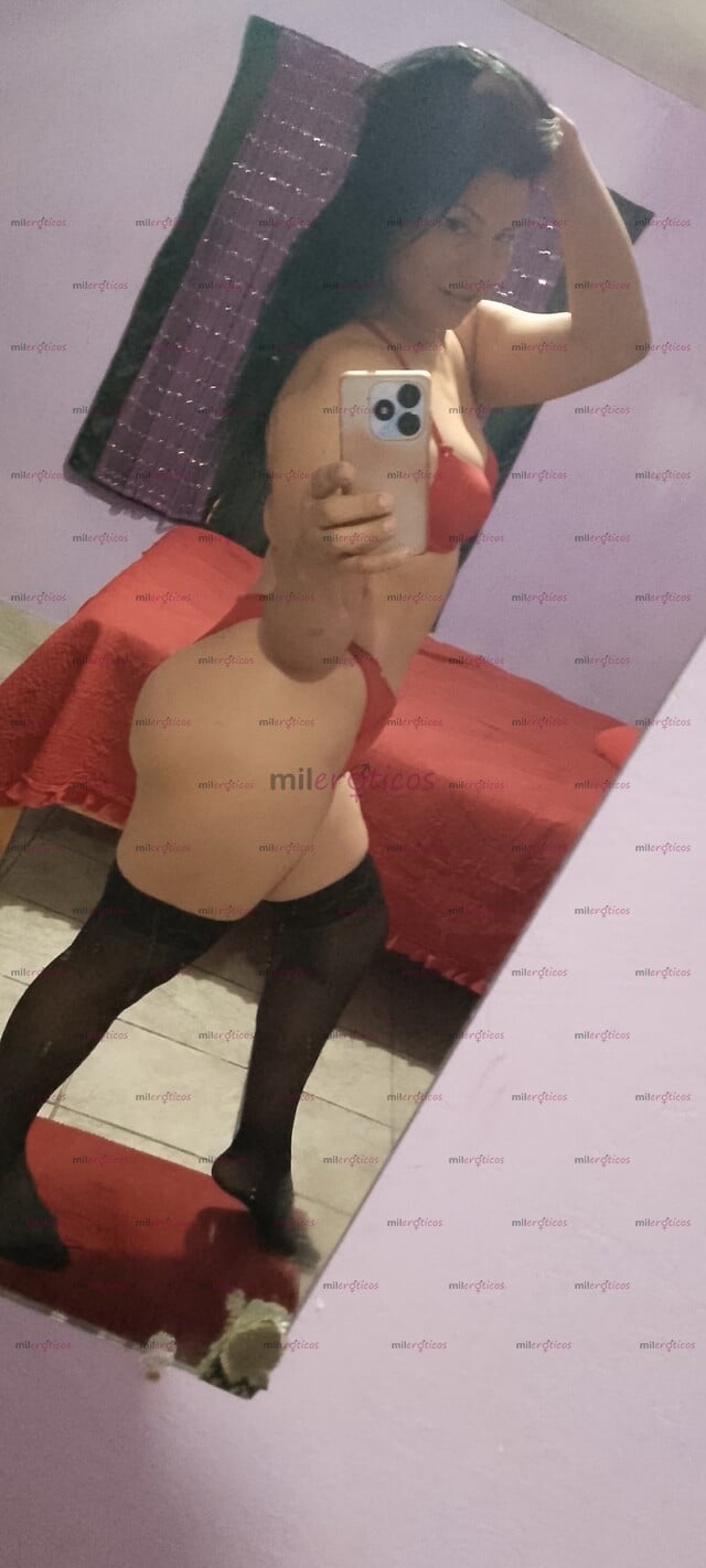 FOTOS DE BONITA , ALTÍSIMA, SERÍA Y SUPER CALIENTE PARA TI.