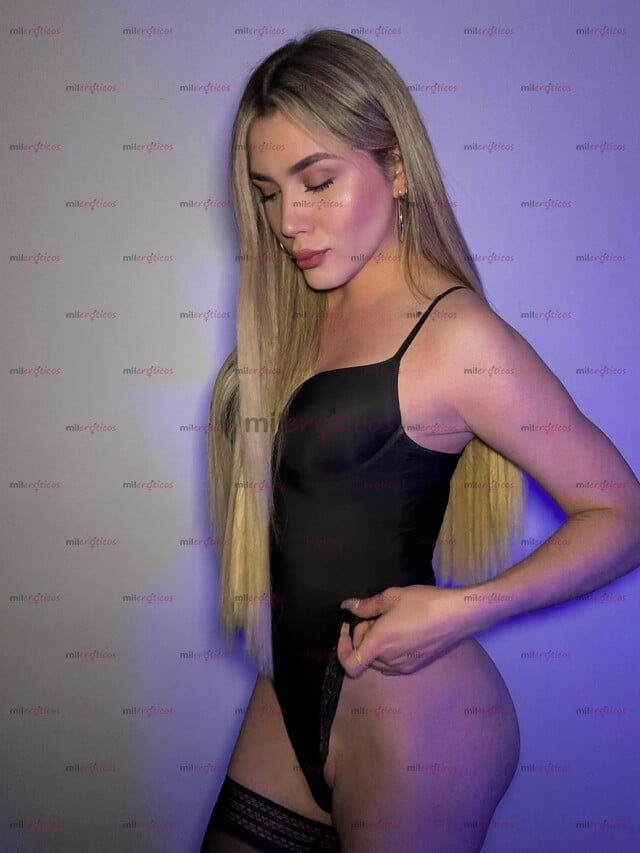 FOTOS DE ! HERMOSA RUBIA OJOS CLAROS , SÚPER HOT Y DISPUESTA A TODO !