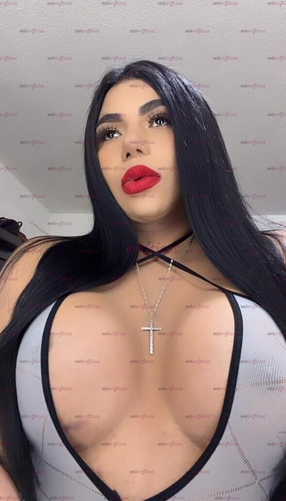 FOTOS DE VEN PAPI TE RECIBO BIEN SEXY EN PUTIFALDA COMO UNA VIL PUTAAA