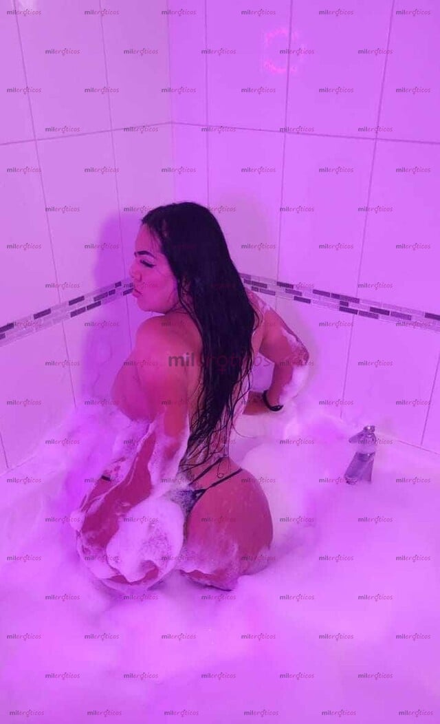 FOTOS DE TRANS VOLUPTUOSA,SENOS TALLA 42.,VERGONA LECHERA