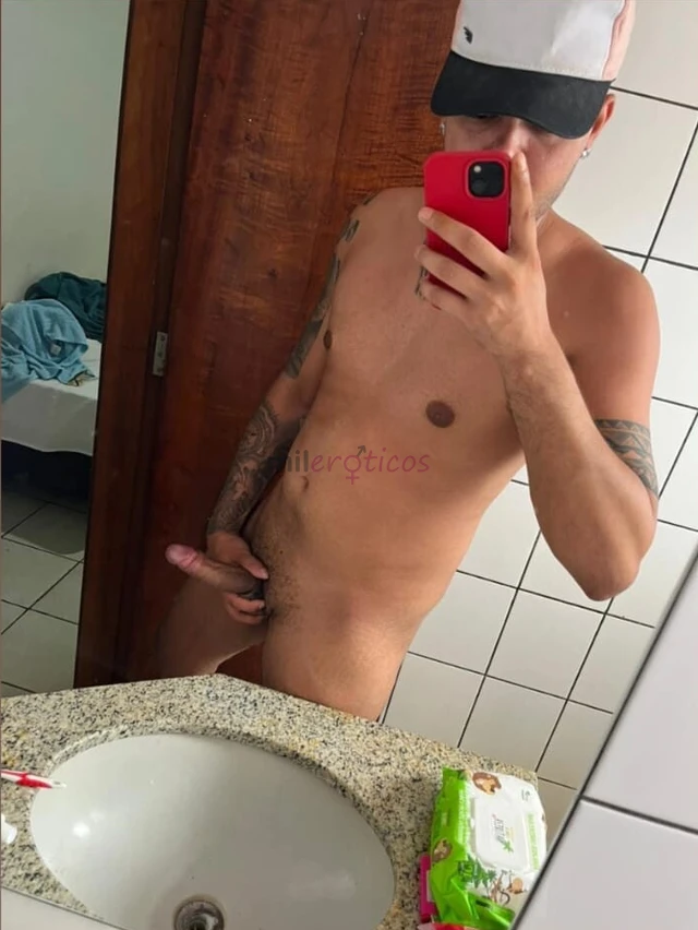 Recem chegado na cidade carismatico educado e atencioso quebrando padroes de acompanhantes extremamente higienico discreto e cheiroso realizo fetiches...