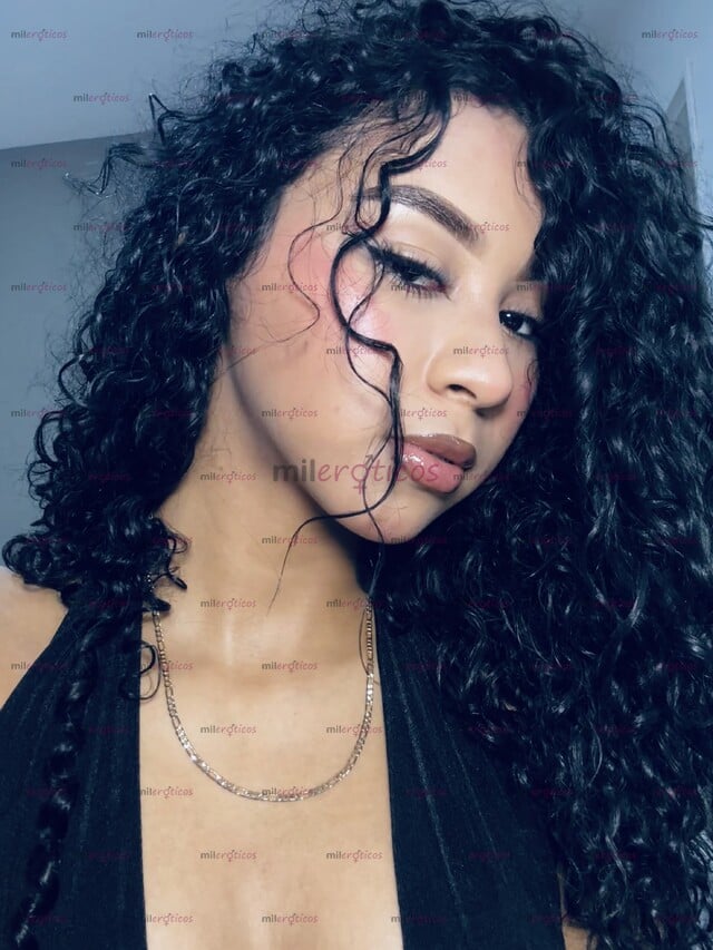 FOTOS DE FLACA CON PIER CANELAS ELEGANTE CALIENTE AMANTE BUEN GUSTO RICO SEXO Y PLACER