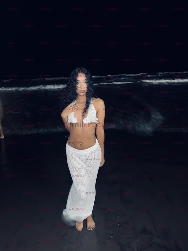 FOTOS DE FLACA CON PIER CANELAS ELEGANTE CALIENTE AMANTE BUEN GUSTO RICO SEXO Y PLACER