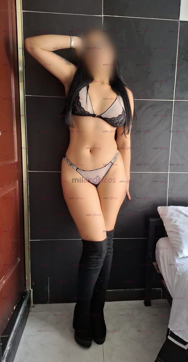 FOTOS DE HOLA AMOR SOY MÍA ! BELLESA IRRESISTIBLE DULZURA Y TENTACIÓN EN EL MISMO LUGAR !