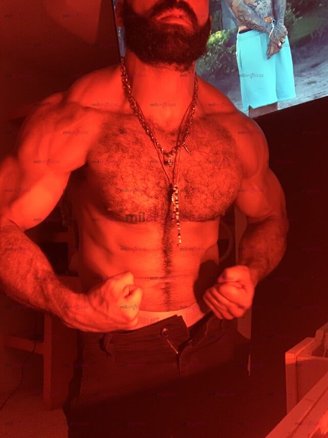FOTOS DE GIGOLO ARABE MAALIK ABDUL LISTO PARA DAMAS SOLVENTES FIESTAS Y EVENTOS