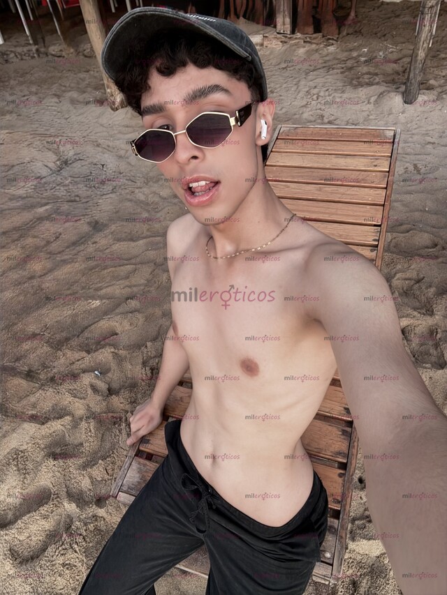 FOTOS DE HERMOSO NENE DELGADO Y BLANQUITO TWINK DELICIOSO!