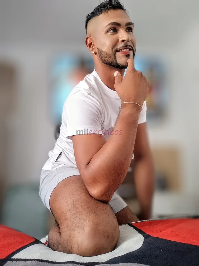 Escribeme para platicar y llegar a coordinar un momento de compartir y vivir momentos de sensualidad carino y mucho placer colombiano viviendo en anto...