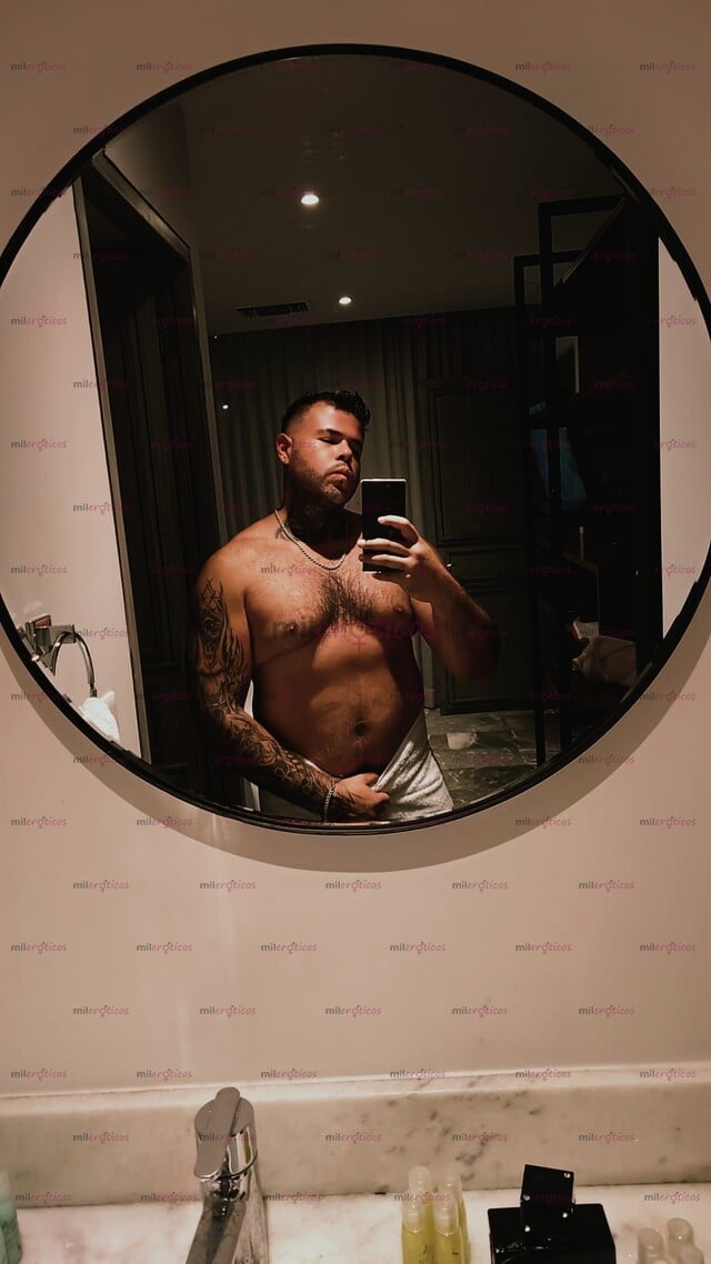 FOTOS DE MASCULINE PRESENCE & DISCRETION FOR SELECTIVE WOMEN ONLY