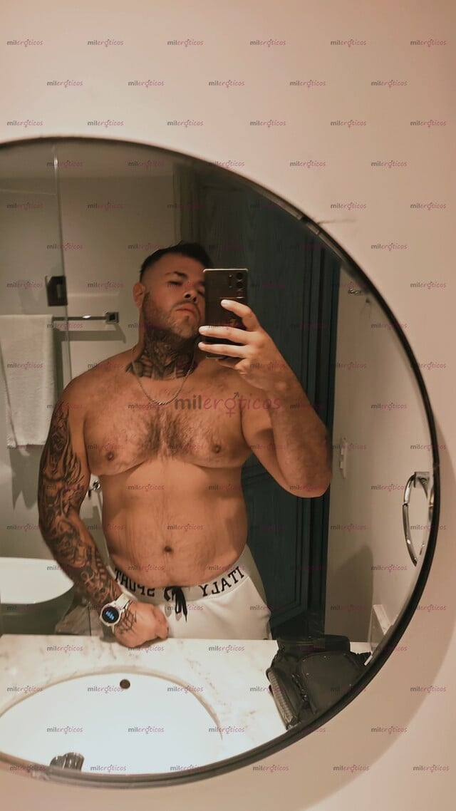 FOTOS DE MASCULINE PRESENCE & DISCRETION FOR SELECTIVE WOMEN ONLY