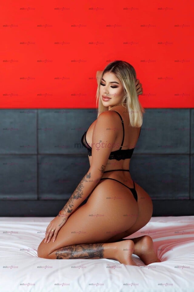 FOTOS DE COLOMBIANA APRETADITA CON LUGAR PRIMERA VEZ AQUI, NALGONA, Y COMPLACIENTE