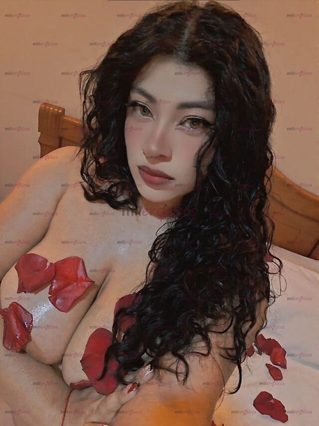 FOTOS DE SOY DANIELA CHICA SEXY DE PECHOS GRANDES MUY CARIÑOSA