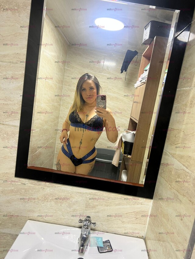 FOTOS DE HOLA AMOR SOY UNA DULCE MONITA DE OJOS VERDES PIEL SUAVE Y MUY TIERNA