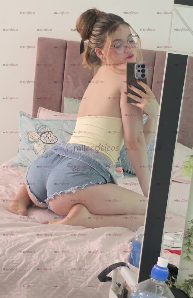FOTOS DE SOY IVY , PEQUEÑA JOVEN, SEXY, DIVERTIDA, HOT Y ATENTA.