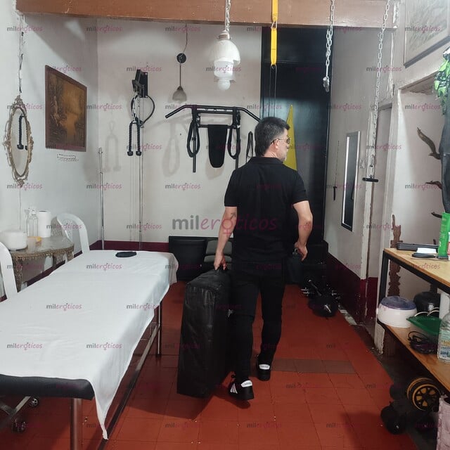 FOTOS DE BUSCA EN MEDELLIN MASAJISTA PROFESIONAL POR HORA COMO YO,62 AÑOS PASIVO VARONIL