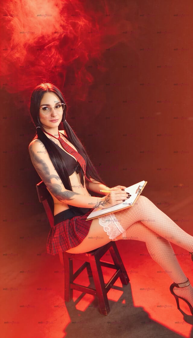FOTOS DE HOLA, SOY SAMANTHA QUIERO SER ESE SECRETO QUE SIEMPRE SOÑASTE PROMO DE LA HORA