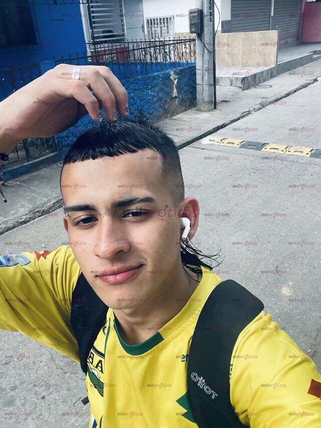 FOTOS DE POLLITO VERSÁTIL DE PASO POR TU CIUDAD CON GANAS DE PASAR UN RATO AGRADABLE