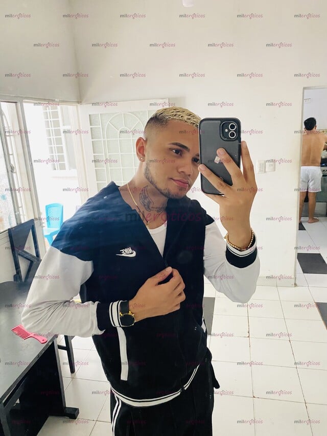 FOTOS DE HOLA CHICO NUEVO VERGON LISTO PARA PASARLA RICO SOY UN CHICO COMPLACIENTE.