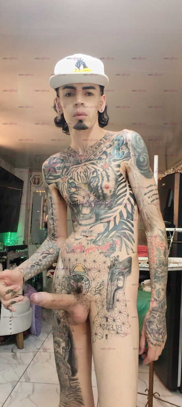 FOTOS DE FLACO ACTIVO VERGON TATUADO BLANCO MORBOSO