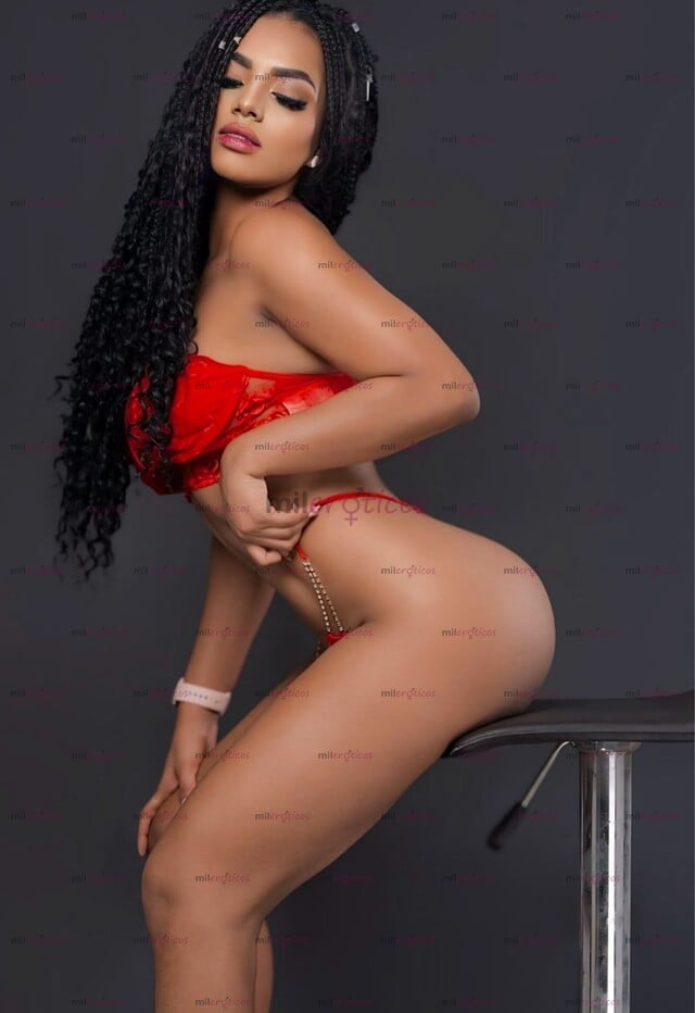 FOTOS DE TU DIOSA NEGRITA!!! SEXO RICO TRATO DE AMANTES... SARA COLOMBIANA CACHONDA!!!
