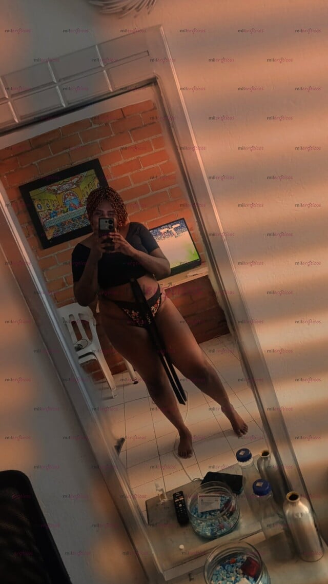 FOTOS DE IVON NEGRA CULONA Y TETONA DISPUESTA A COMPLACERTE