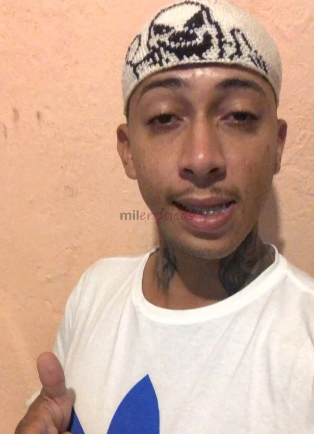 Oi tudo bem visitou o perfil 22 anos 1 86 pardo 21 cm bem grosso sou educado respeitoso calmo ou se preferir agressivo sou muito compreensivo em uma r...