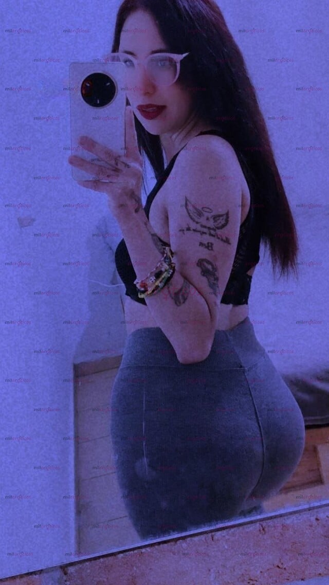 FOTOS DE YA QUIERO TU LECHITA EN MIS PIERNITAS ESTOY ANSIOSA DE SENTIRLA Y PROBARLA