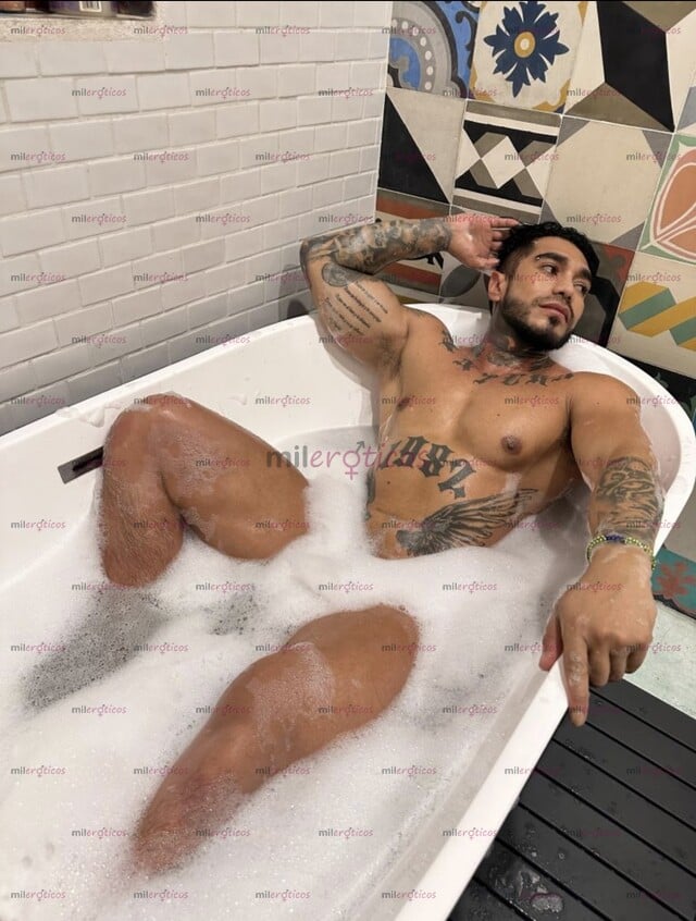 FOTOS DE GUAPO Y SEXY TATUADO MÁS QUE UN SERVICIO UNA EXPERIENCIA CON 3RO