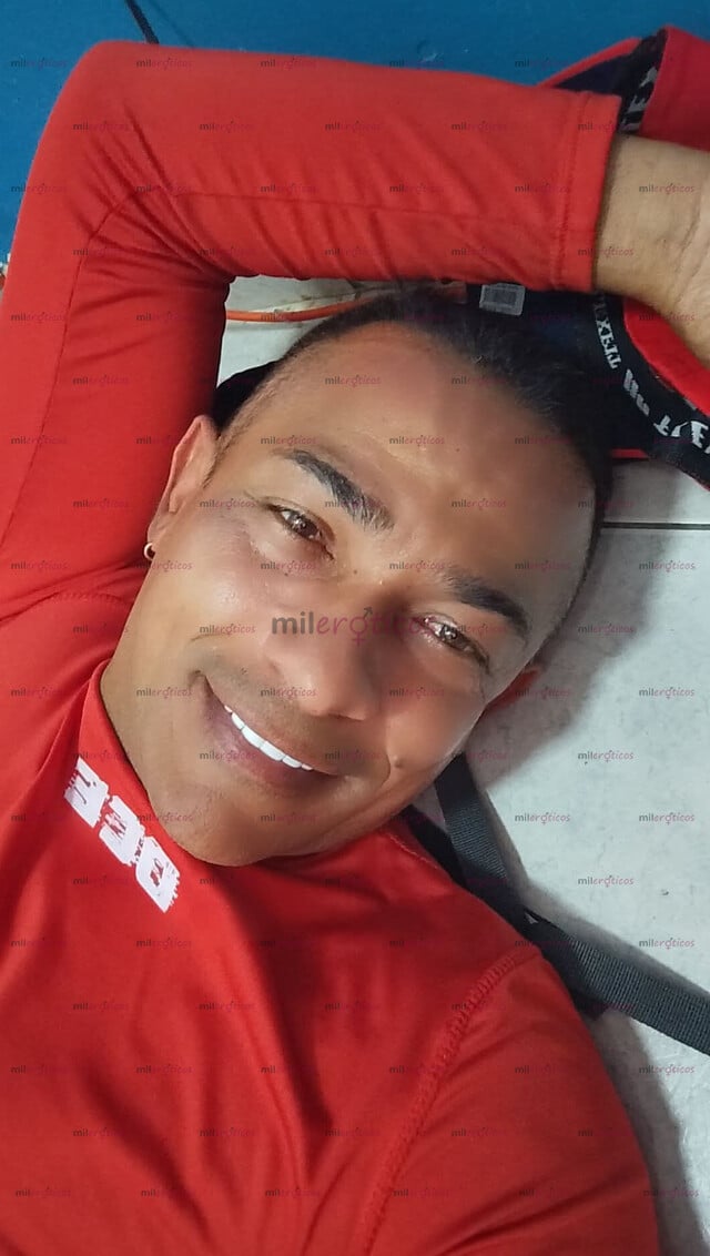 FOTOS DE COSTEÑO XXXL VERGÓN RECIÉN LLEGADO DE CARTAGENA CON BUENA ERECCIÓN Y LECHERO