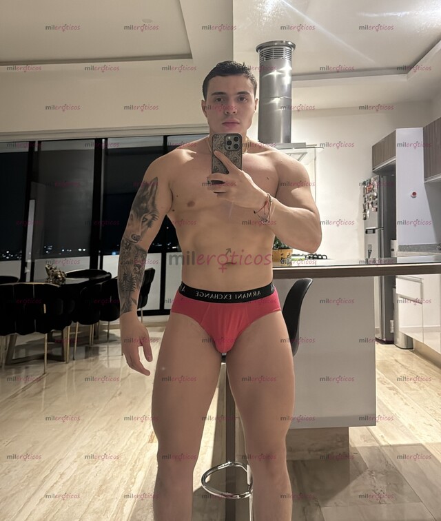 FOTOS DE HOLA SOY JULIAN CHICO COLOMBIANO , NUEVO EN TU CUIDAD C
