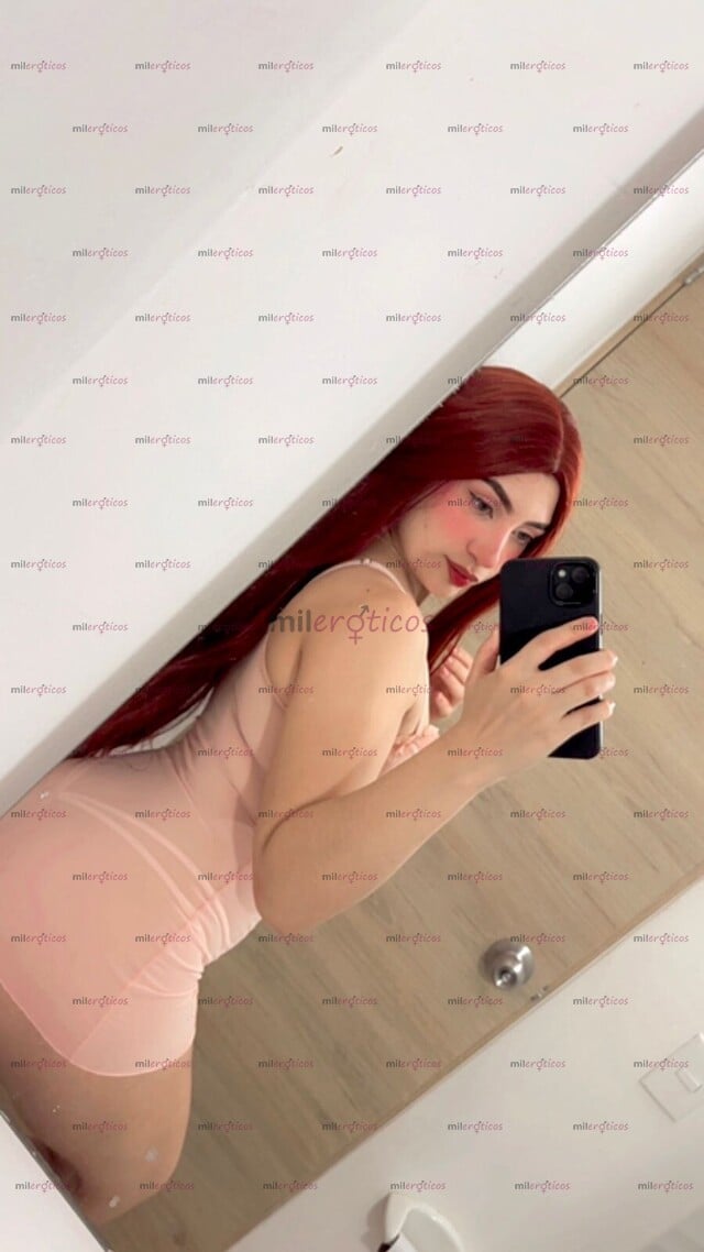 FOTOS DE HERMOSA PELI ROJA CON DELICIOSO CULO SOLO VIRTUAL