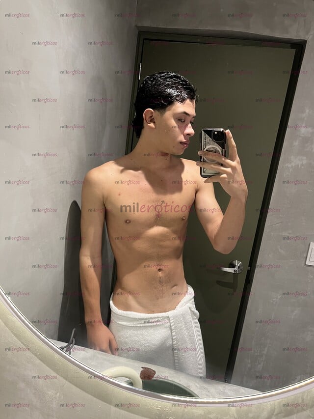 FOTOS DE JOVEN MASCULINO MUY CALIENTE DISPUESTO A COMPLACERTE (VERSÁTIL)