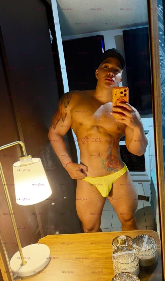 FOTOS DE ERIK 21 CM SOLO POR HOY DE PASO ESCRÍBEME Y VEMOS