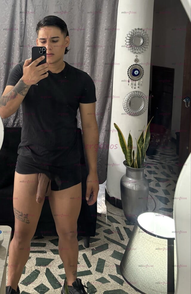 FOTOS DE JOVEN EDUCADO ARRECHO EN LA CAMA ÚLTIMOS DÍAS