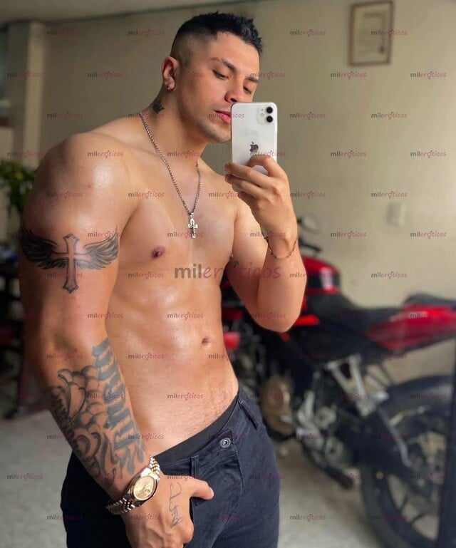 FOTOS DE DISPONIBLE HOMBRE MUSCULOSO SERIO DISCRETO SEXY Y VARONIL VERGON CONTACTAME FULL