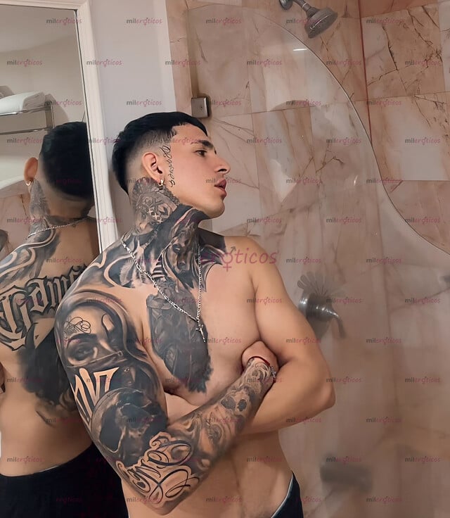 FOTOS DE NUEVO HOMBRE CHACAL TATUADO 100% RICO PARA COMPLACER TODAS TUS NECESIDADES
