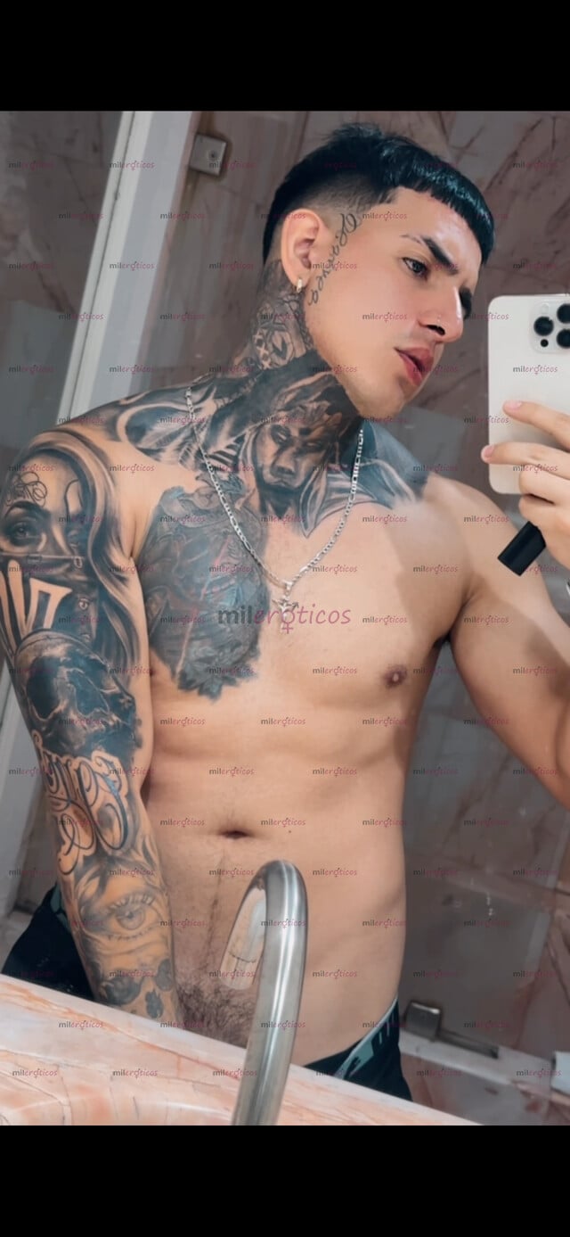FOTOS DE NUEVO HOMBRE CHACAL TATUADO 100% RICO PARA COMPLACER TODAS TUS NECESIDADES