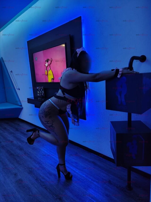 FOTOS DE CACHONDA SEXY DIVERTIDA, GARGANTA PROFUNDA TRÍOS
