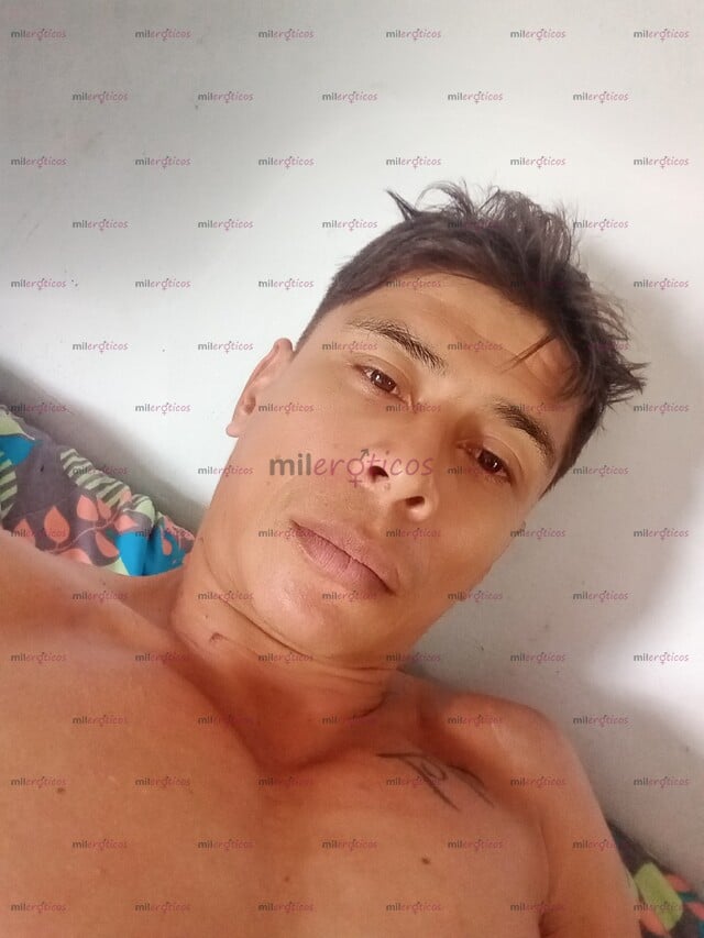 FOTOS DE MUCHO GUSTO ME PRESENTO MI NOMBRE ES CAMILO SOY UN CHICO DE 23 AÑOS SÚPER DOTADO