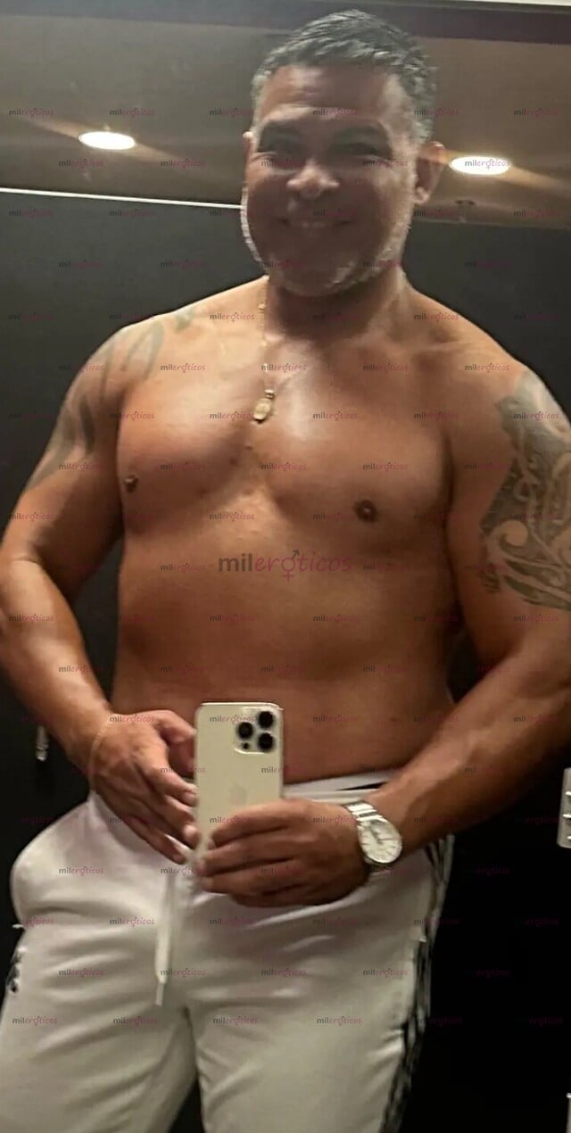 FOTOS DE HOMBRE MADURO PARA TU DISFRUTE,SE COMO ATENDER UNA DAMA