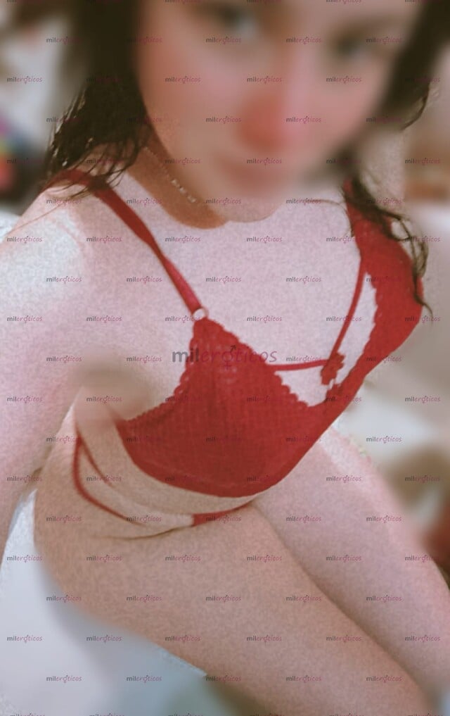 FOTOS DE QUIERO TENER TU PENE EN MI BOQUITA TRAVIEZA PARA HACERTE VENIR DELICIOSO