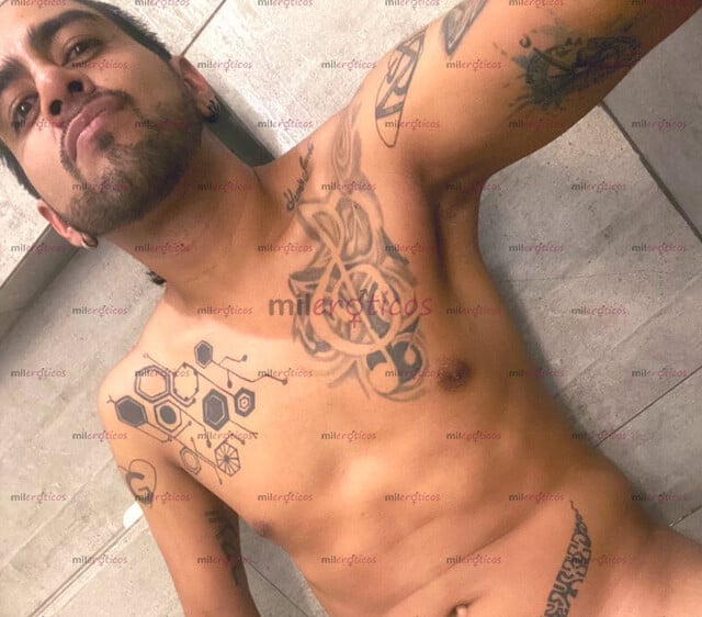 FOTOS DE ROBERTO BLACK ACOMPAÑANTE MASCULINO GUADALAJARA MASAJES ERÓTICOS Y SERVICIOS