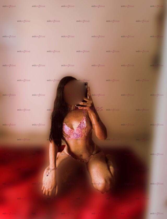 FOTOS DE KRISTAL HERMOSA FLAQUITA SENSUAL Y JUGUETONA HAGO DE TODO