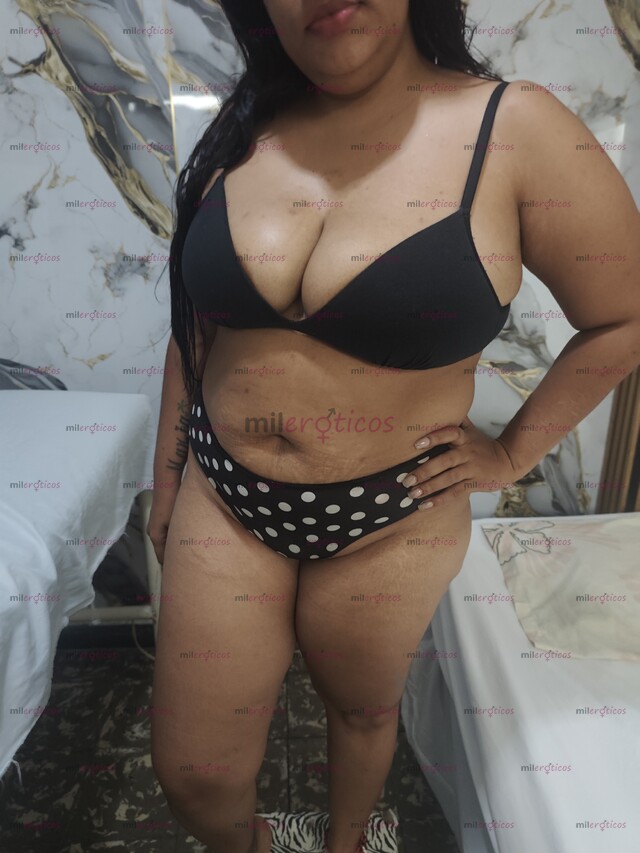 FOTOS DE ANDREA ...CON SENOS Y COLA GRANDE TODA NATURAL TROSUDITA DE CARA BONITA