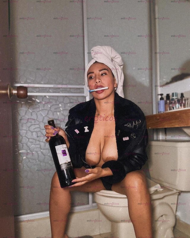 FOTOS DE ARRECHITA CON MI VAGINA BIEN MOJADITA , SOLO QUIERO COMPLACERTE !!!