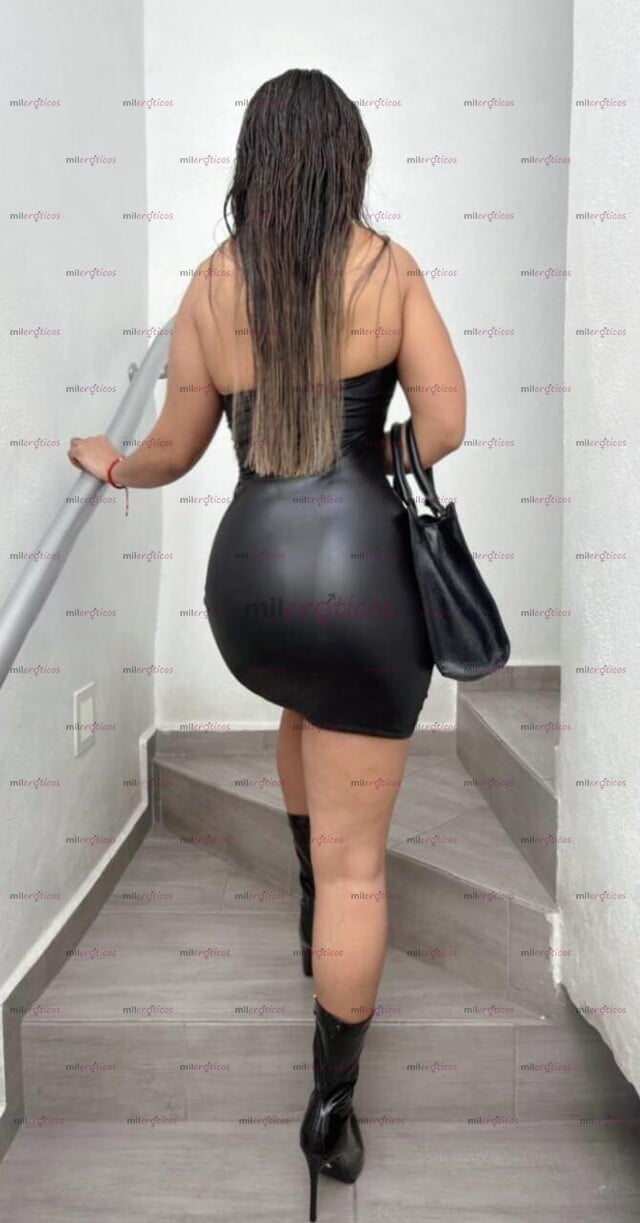 FOTOS DE DELÉITATE CON MIS NALGOTAS Y MI CINTURITA, SIENTE COMO ME MOJO DE RICO!!