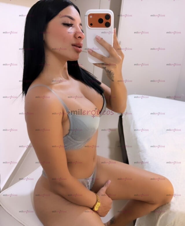 FOTOS DE FLACA SEXY PELI NEGRA CON SENOS LINDOS NATURAL