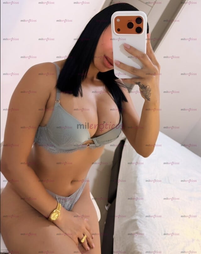 FOTOS DE FLACA SEXY PELI NEGRA CON SENOS LINDOS NATURAL