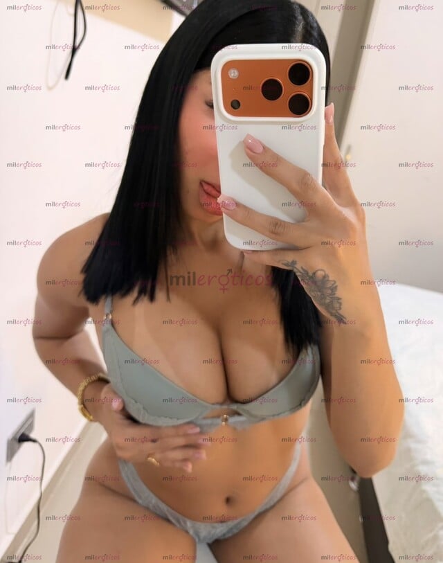 FOTOS DE FLACA SEXY PELI NEGRA CON SENOS LINDOS NATURAL