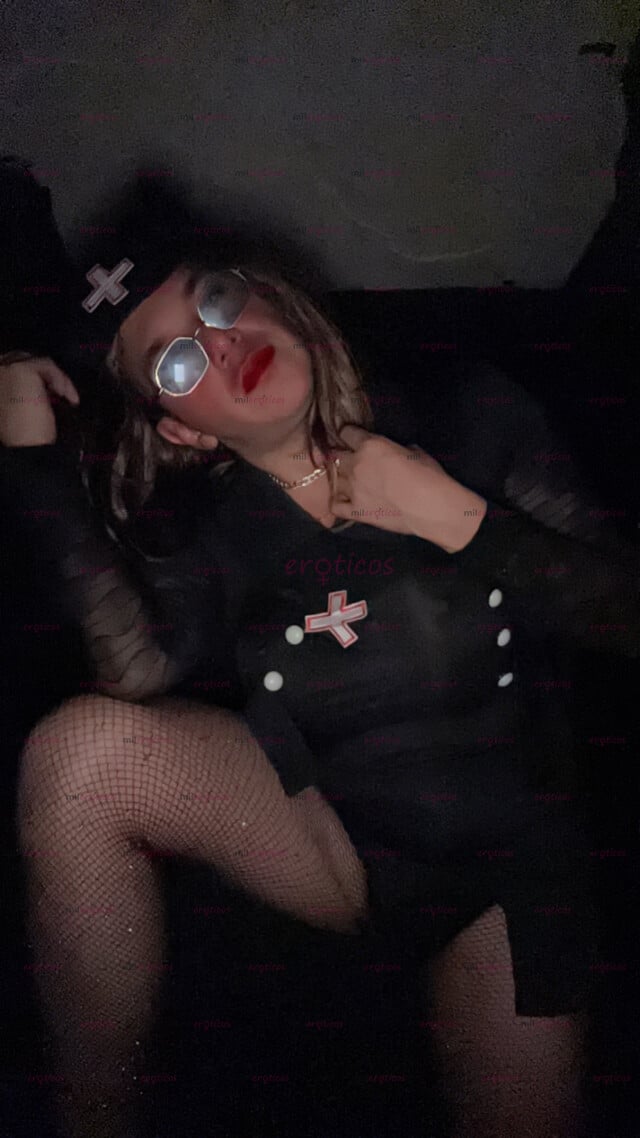 FOTOS DE VEN Y DEJATE LLEVAR EN MIS LABIOS ARDIENTES LLENOS DE PASION